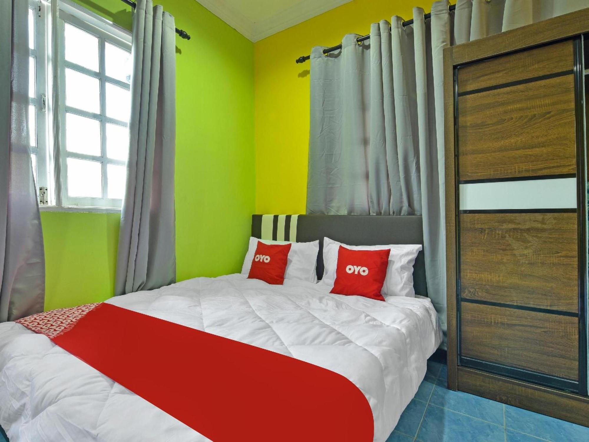 Oyo 90744 Bari Indah Beach Resort Kuala Terengganu Zewnętrze zdjęcie
