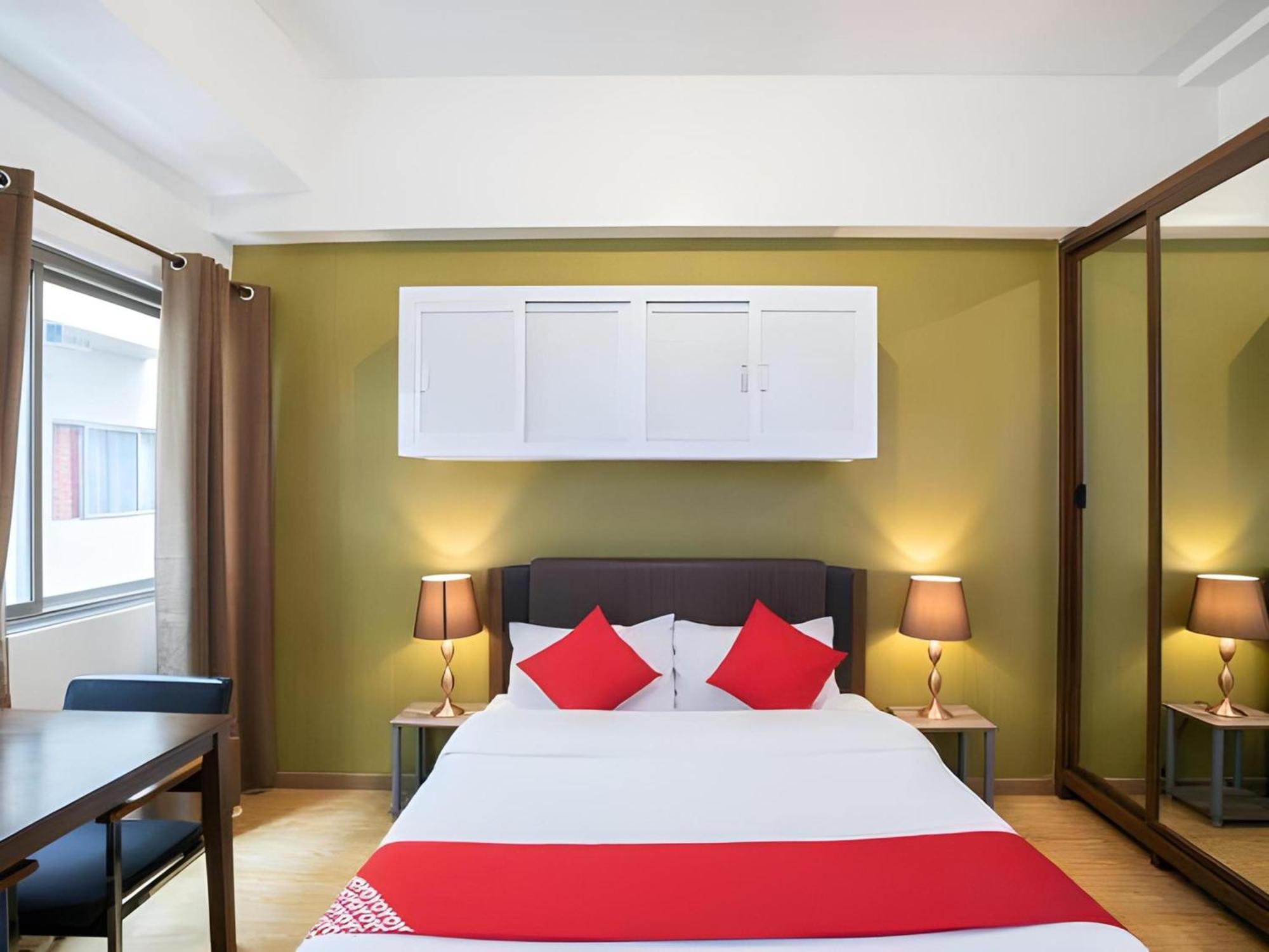 Oyo 90744 Bari Indah Beach Resort Kuala Terengganu Zewnętrze zdjęcie